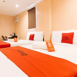 Reddoorz At Rosemarie ** باساي